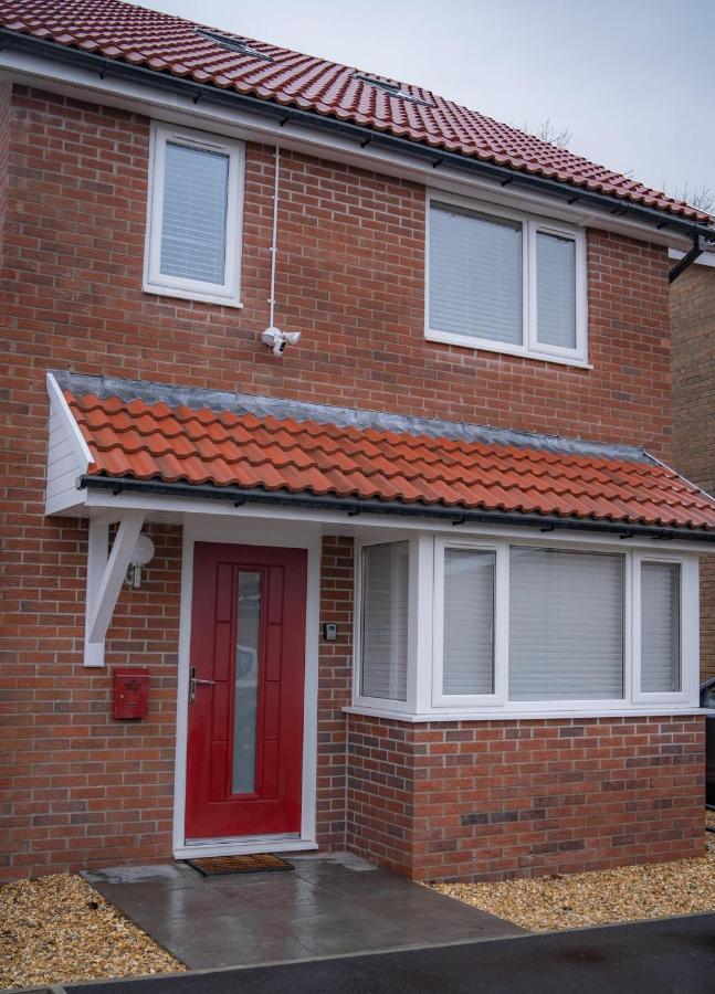 The Red House Modern Stylish Home From Home Walking Distance To Cardiff Bay And City Centre With Parking Exteriör bild