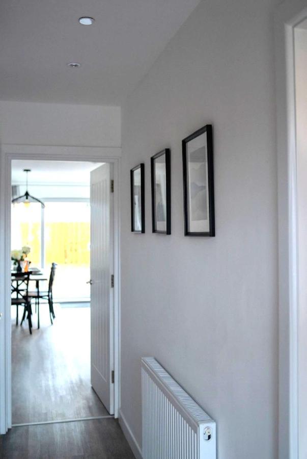 The Red House Modern Stylish Home From Home Walking Distance To Cardiff Bay And City Centre With Parking Exteriör bild
